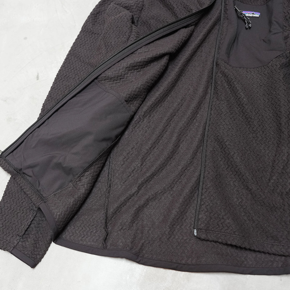 【patagonia】パタゴニア Kids' R1 Air Full-Zip Jacket "2Color"