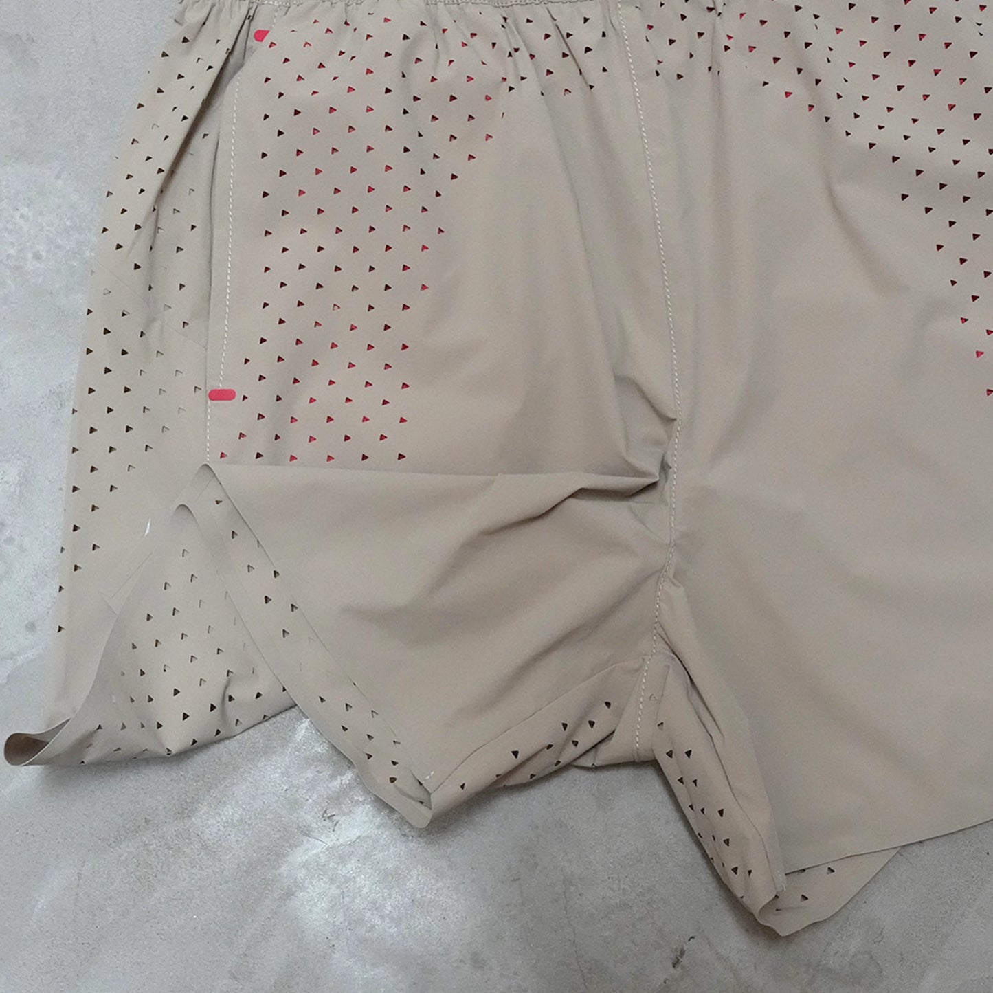 【and wander】アンドワンダー Altra × and wander ventilation short pants "2Color"
