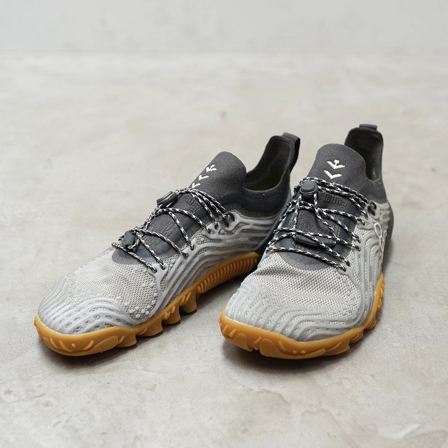 【VIVOBAREFOOT】ヴィヴォ ベアフット men's Hydra ESC "2Color"