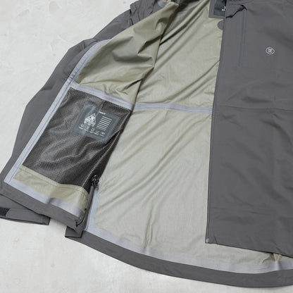 【ROARK RUN AMOK】ロアークランアモック men's Shield Rain Jacket "Onyx"