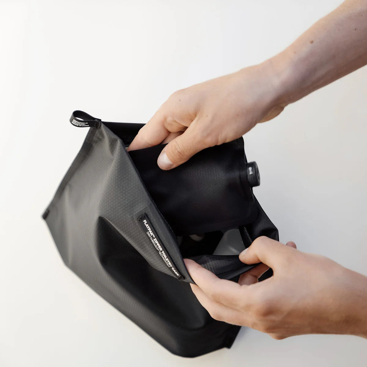 【Matador】マタドール Flatpak Zipper Toiletry Case "2Color" ※ネコポス可