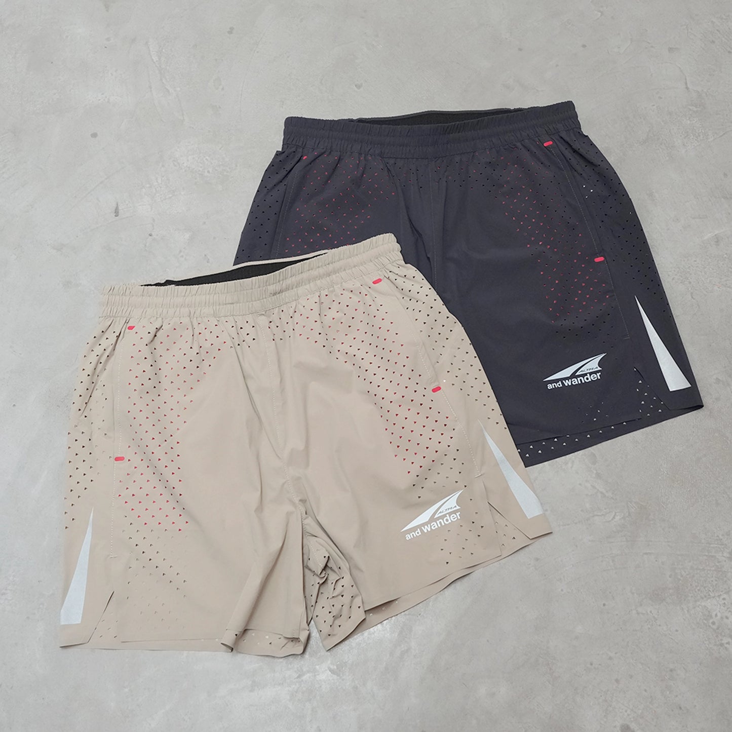 【and wander】アンドワンダー Altra × and wander ventilation short pants "2Color"