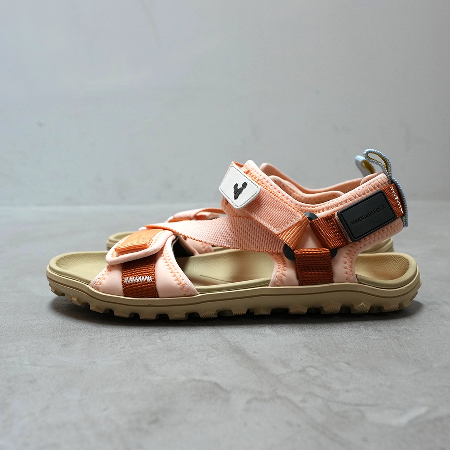 【VIVOBAREFOOT】ヴィヴォ ベアフット women's Tracker Ora Sandal "2Color"