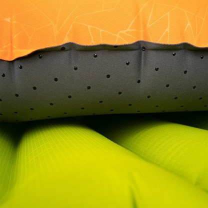 【ENLIGHTENED EQUIPMENT】エンライテンドイクイップメント Cloud 9 UL Pillow ”Orange”