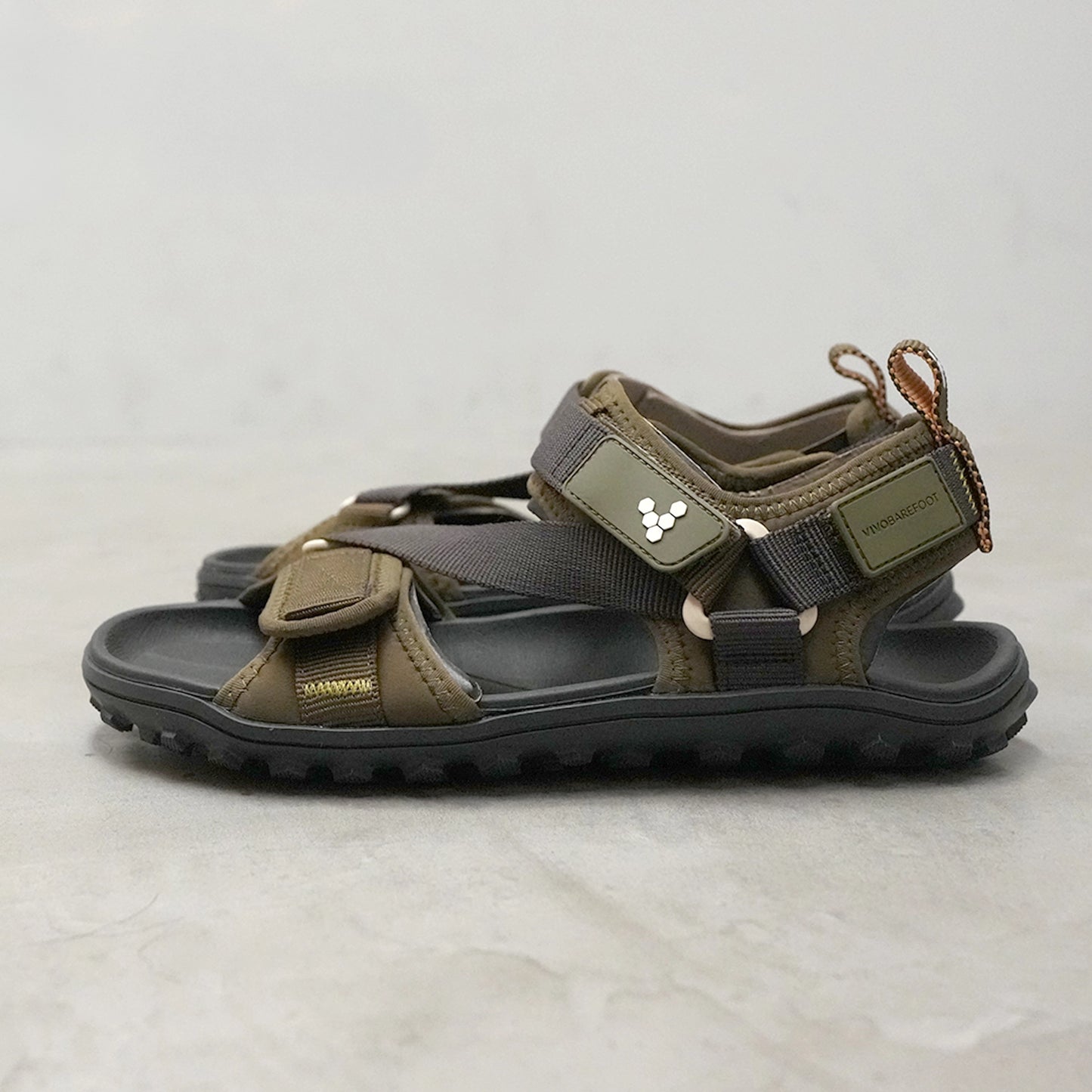 【VIVOBAREFOOT】ヴィヴォ ベアフット women's Tracker Ora Sandal "2Color"