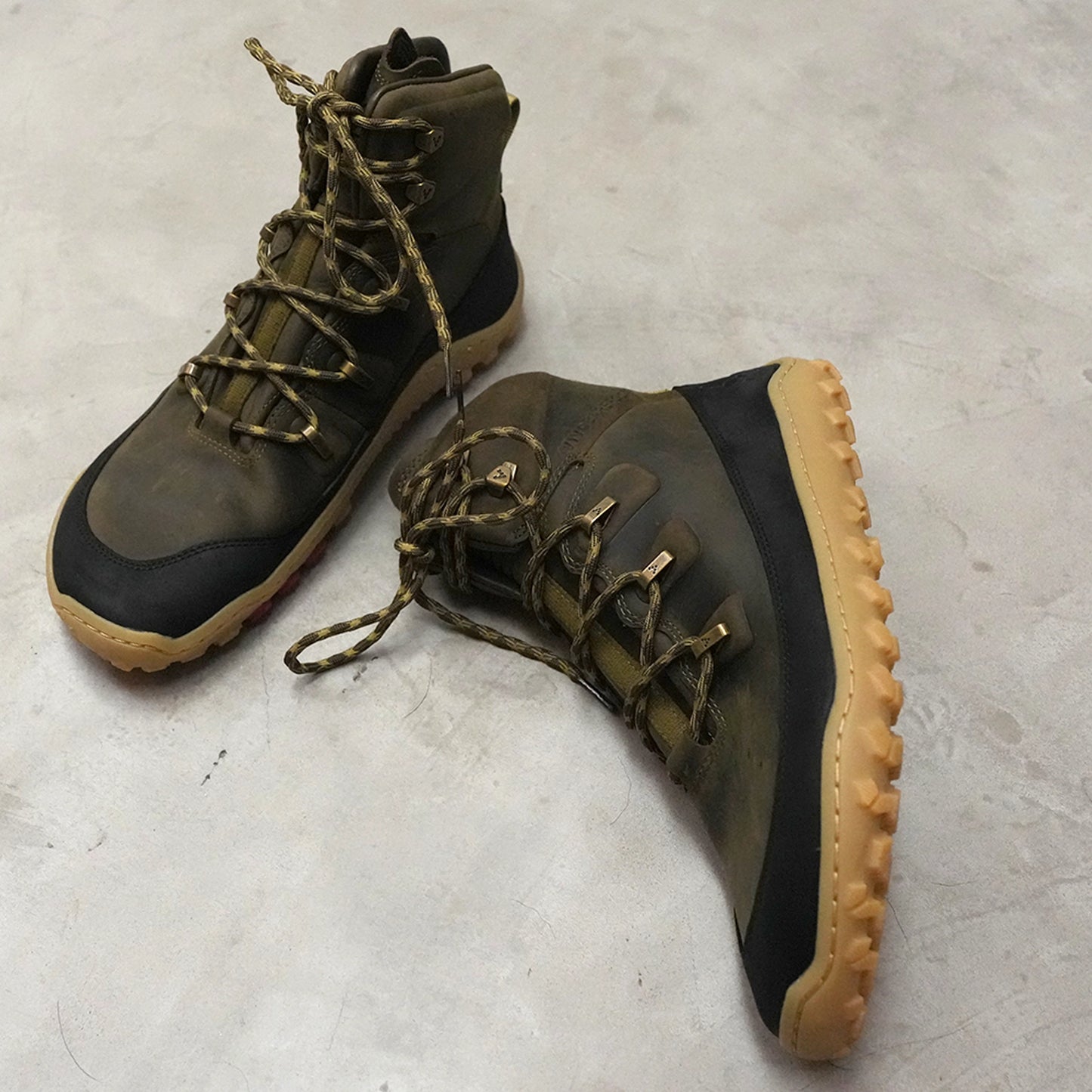 【VIVOBAREFOOT】ヴィヴォ ベアフット men's Tracker Leather AT Ⅱ "2Color"