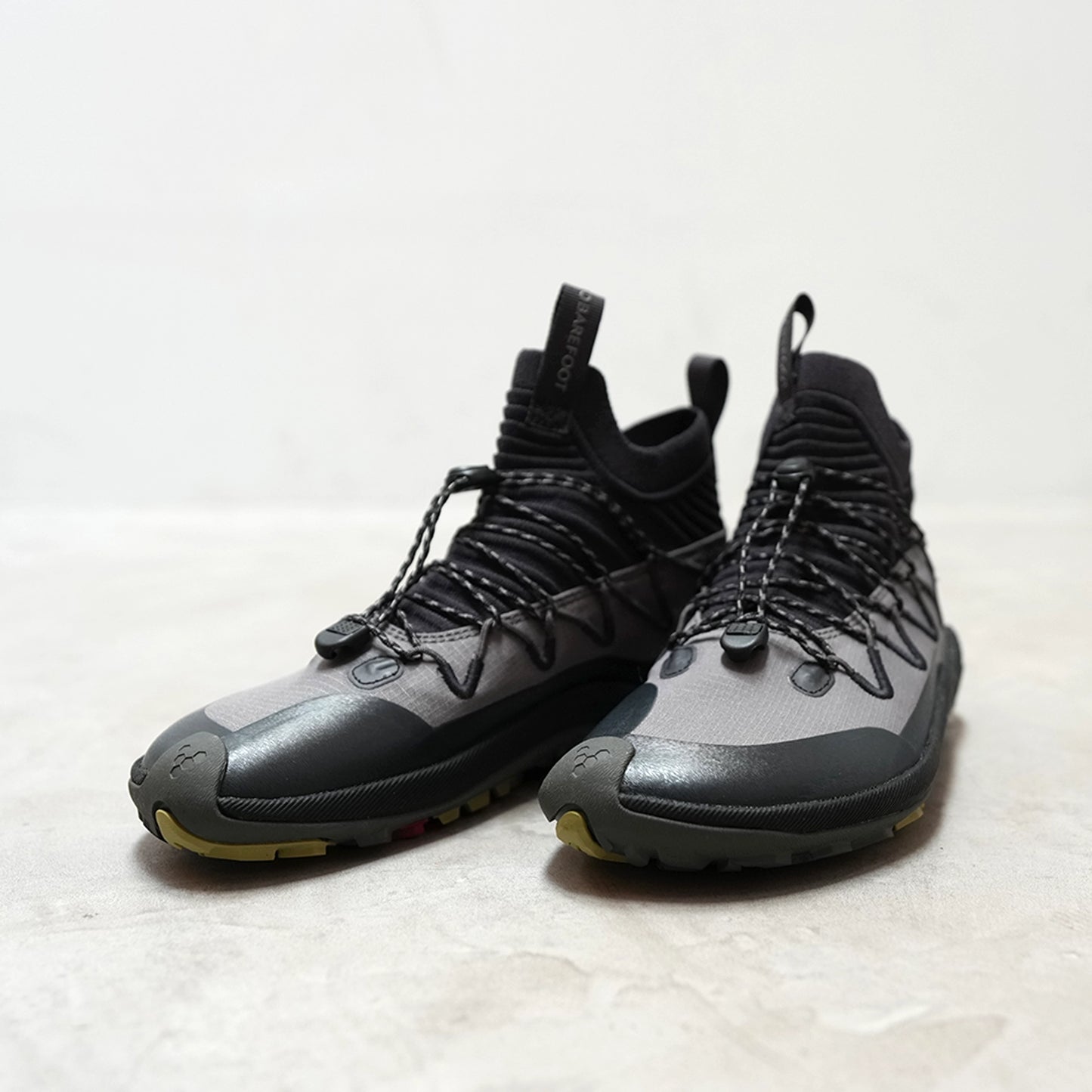 【VIVOBAREFOOT】ヴィヴォ ベアフット women's Primus Trail Flow Mid "2Color"