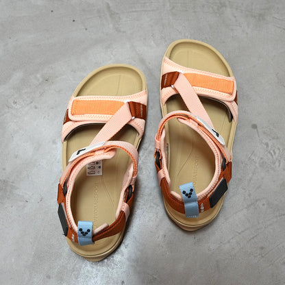 【VIVOBAREFOOT】ヴィヴォ ベアフット women's Tracker Ora Sandal "2Color"