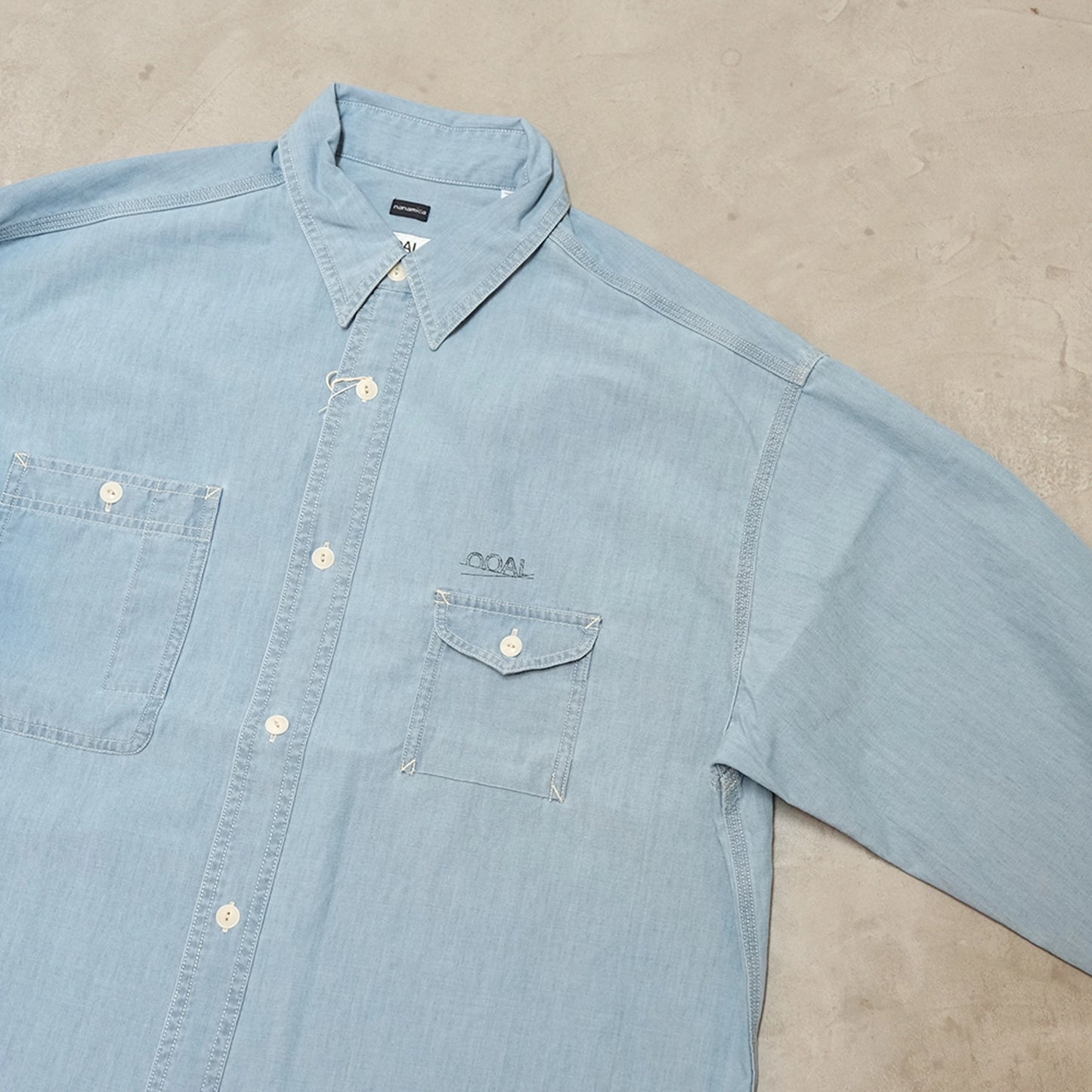 【nanamica】ナナミカ men's Regular Collar Chambray Shirt "Light Indigo"