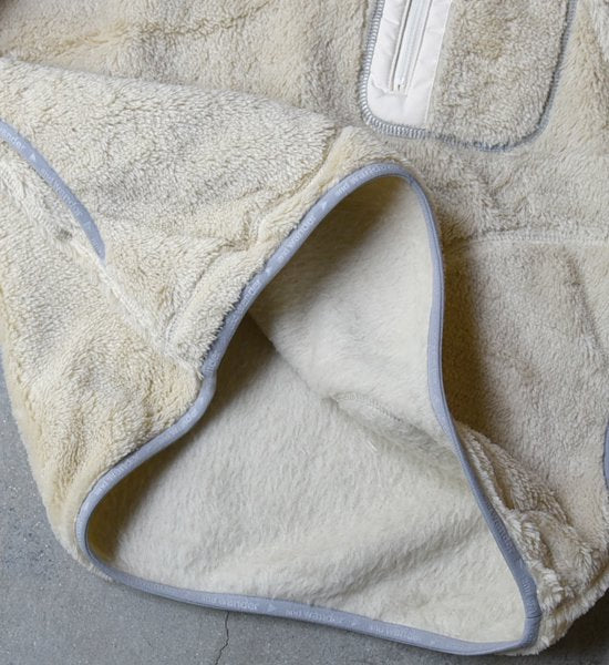 【and wander】アンドワンダー men's high loft fleece pullover ”2Color”