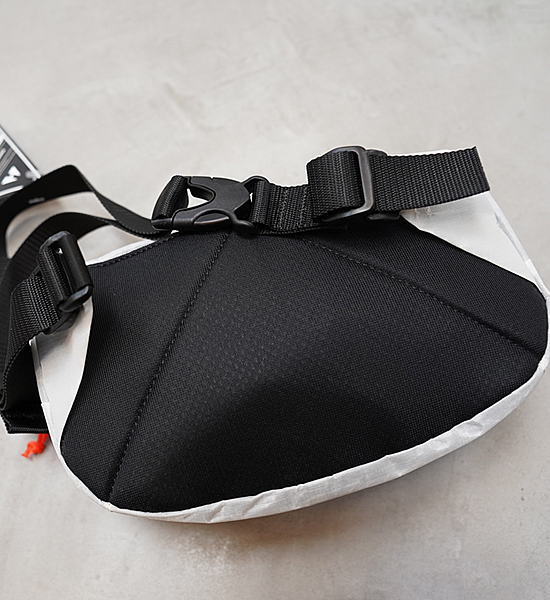 【Hyperlite Mountain Gear】ハイパーライトマウンテンギア Versa "2Color"
