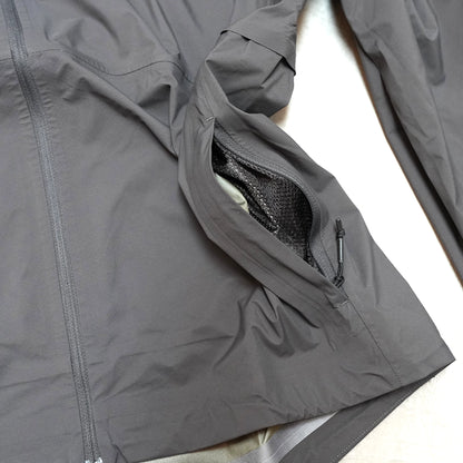 【ROARK RUN AMOK】ロアークランアモック men's Shield Rain Jacket "Onyx"