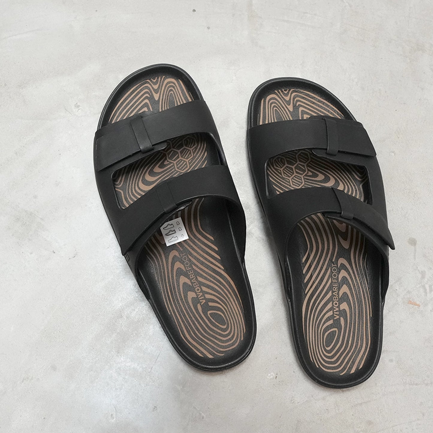 【VIVOBAREFOOT】ヴィヴォ ベアフット men's Sensus Yin Slide "Obsidian"