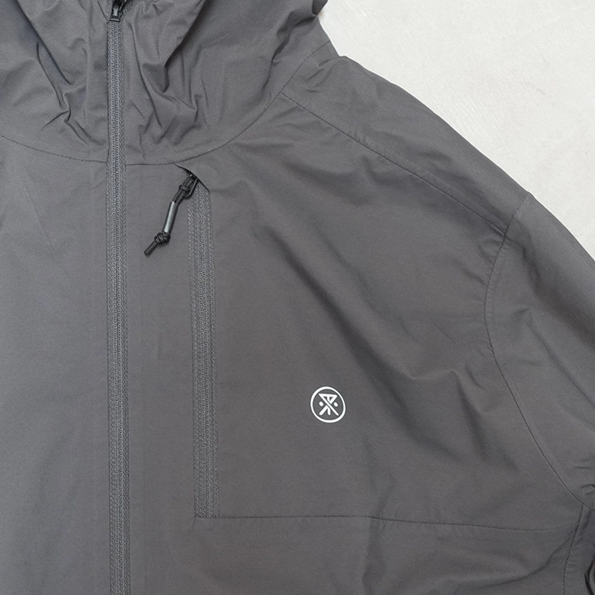 【ROARK RUN AMOK】ロアークランアモック men's Shield Rain Jacket "Onyx"