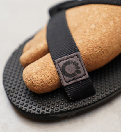 【XERO SHOES】ゼロシューズ women's Naboso Trail "Coal Black"