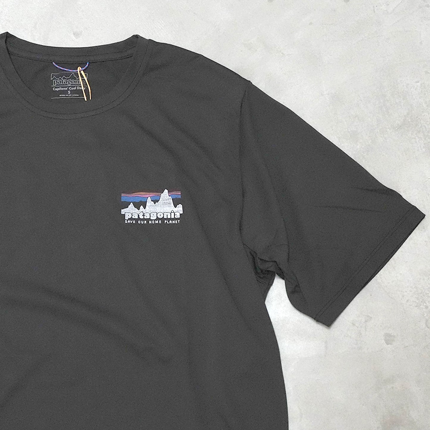 【patagonia】パタゴニア men's Capilene Cool Daily Shirt('73 Skyline) "Black" ※ネコポス可