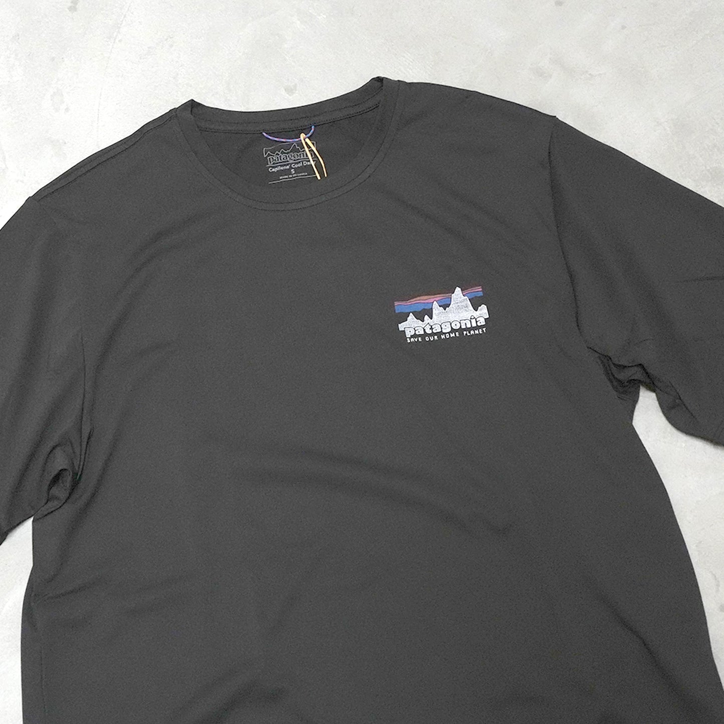 【patagonia】パタゴニア men's Capilene Cool Daily Shirt('73 Skyline) "Black" ※ネコポス可