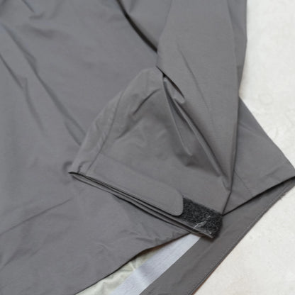 【ROARK RUN AMOK】ロアークランアモック men's Shield Rain Jacket "Onyx"