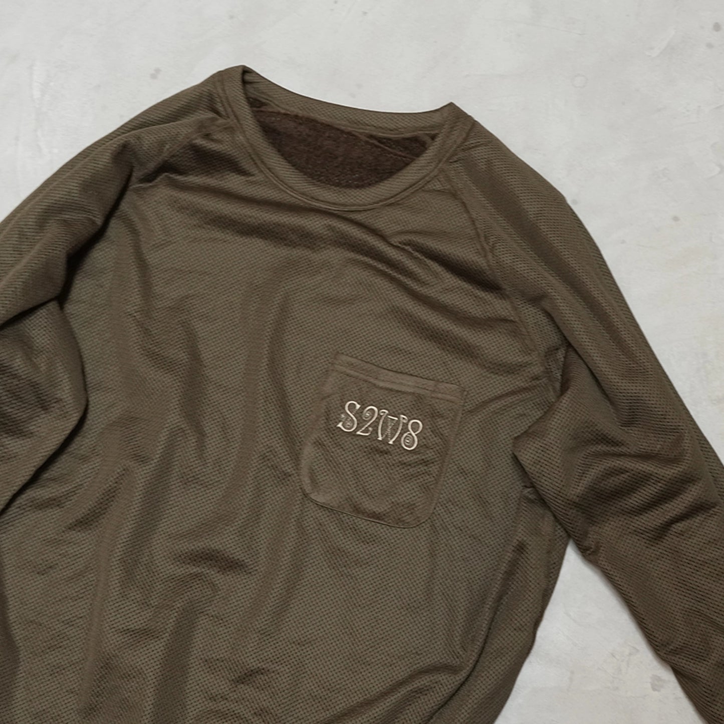 【South2 West8】サウスツーウエストエイト men's Reversible L/S Crew Neck Shirt - Poly Tricot "2Color"