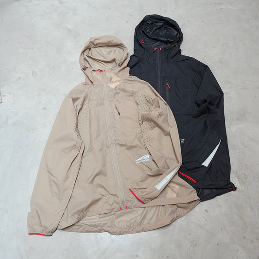 【and wander】アンドワンダー Altra × and wander ventilation wind jacket "2Color"