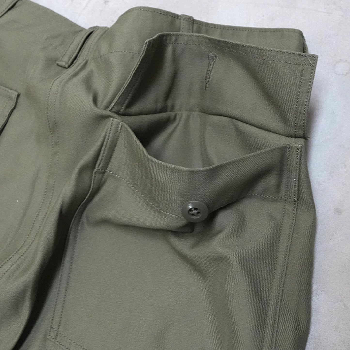【nanamica】ナナミカ men's Wide Baker Pants "Khaki"