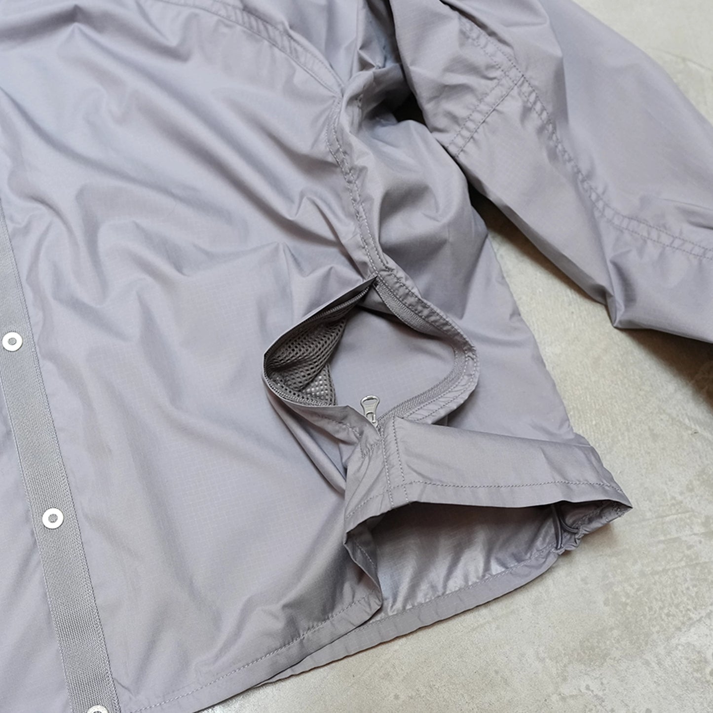 【THE NORTH FACE Purple Label】ノースフェイスパープルレーベル  men's PERTEX QUANTUM Mountain Wind Cardigan "2Color"