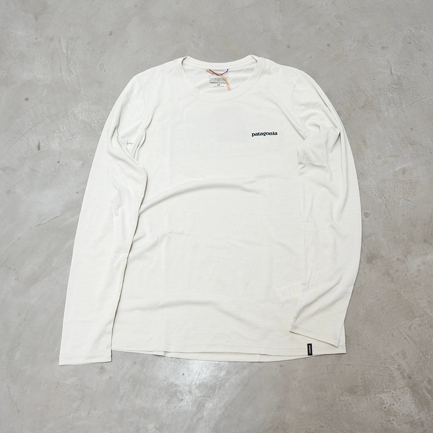 【patagonia】パタゴニア women's Long-Sleeved Capilene Cool Daily Shirt (Boardshort Logo) ※ネコポス可