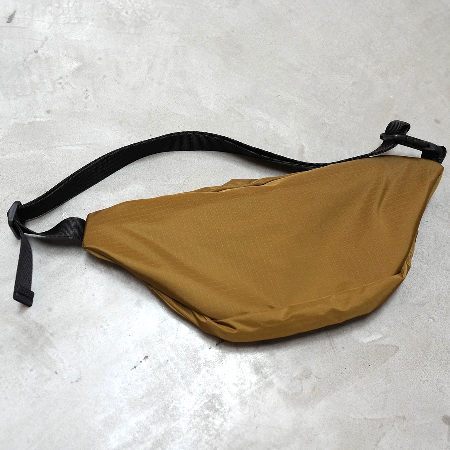 【HIKER TRASH】ハイカートラッシュ Pack To The Future "4Color"