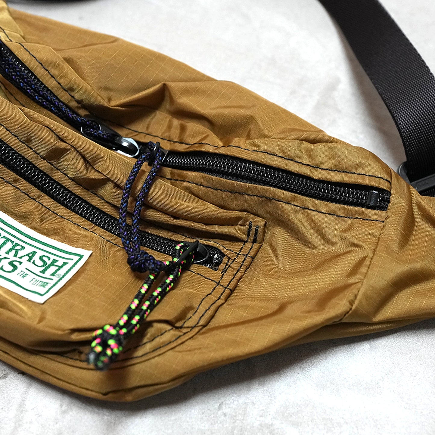 【HIKER TRASH】ハイカートラッシュ Pack To The Future "4Color"