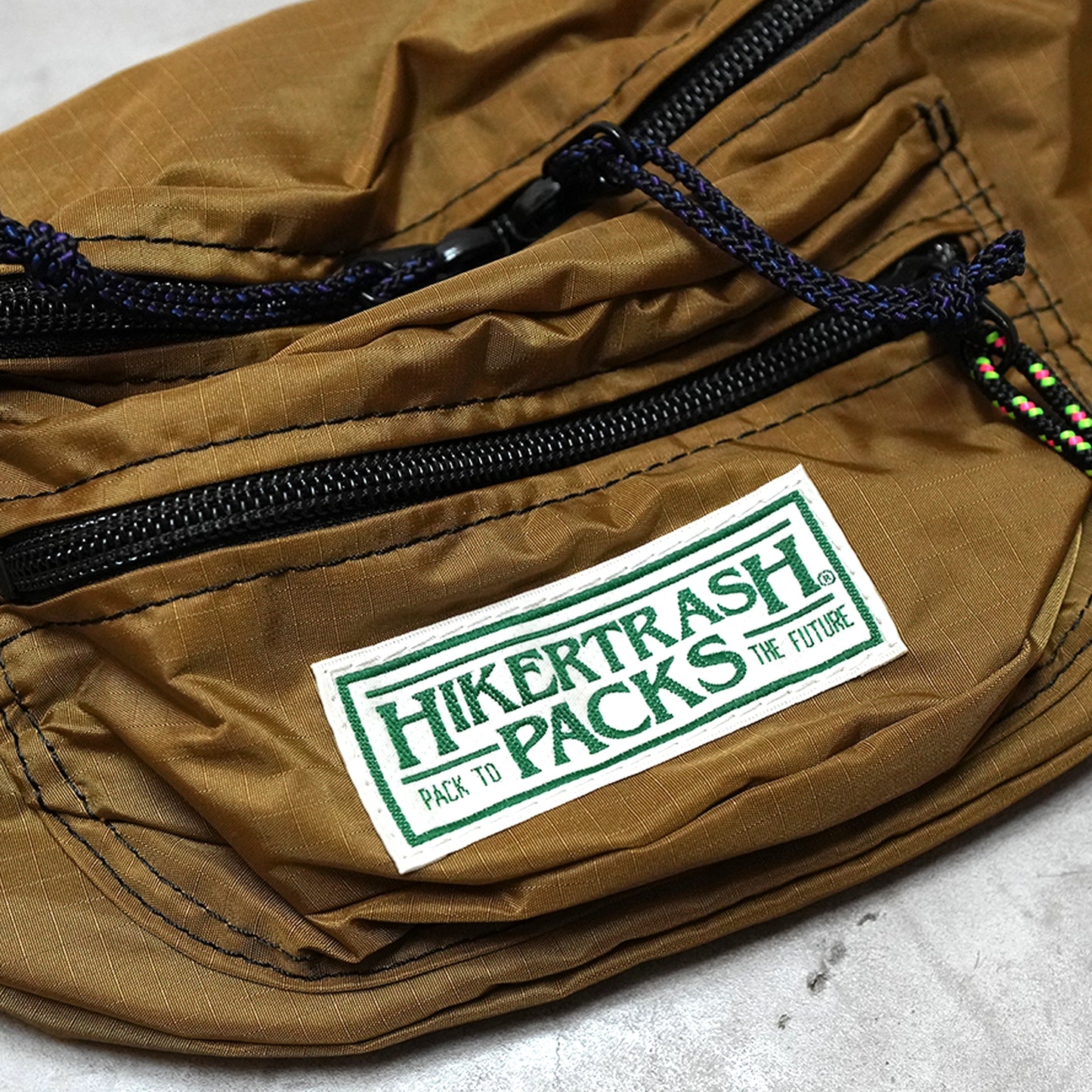 【HIKER TRASH】ハイカートラッシュ Pack To The Future "4Color"