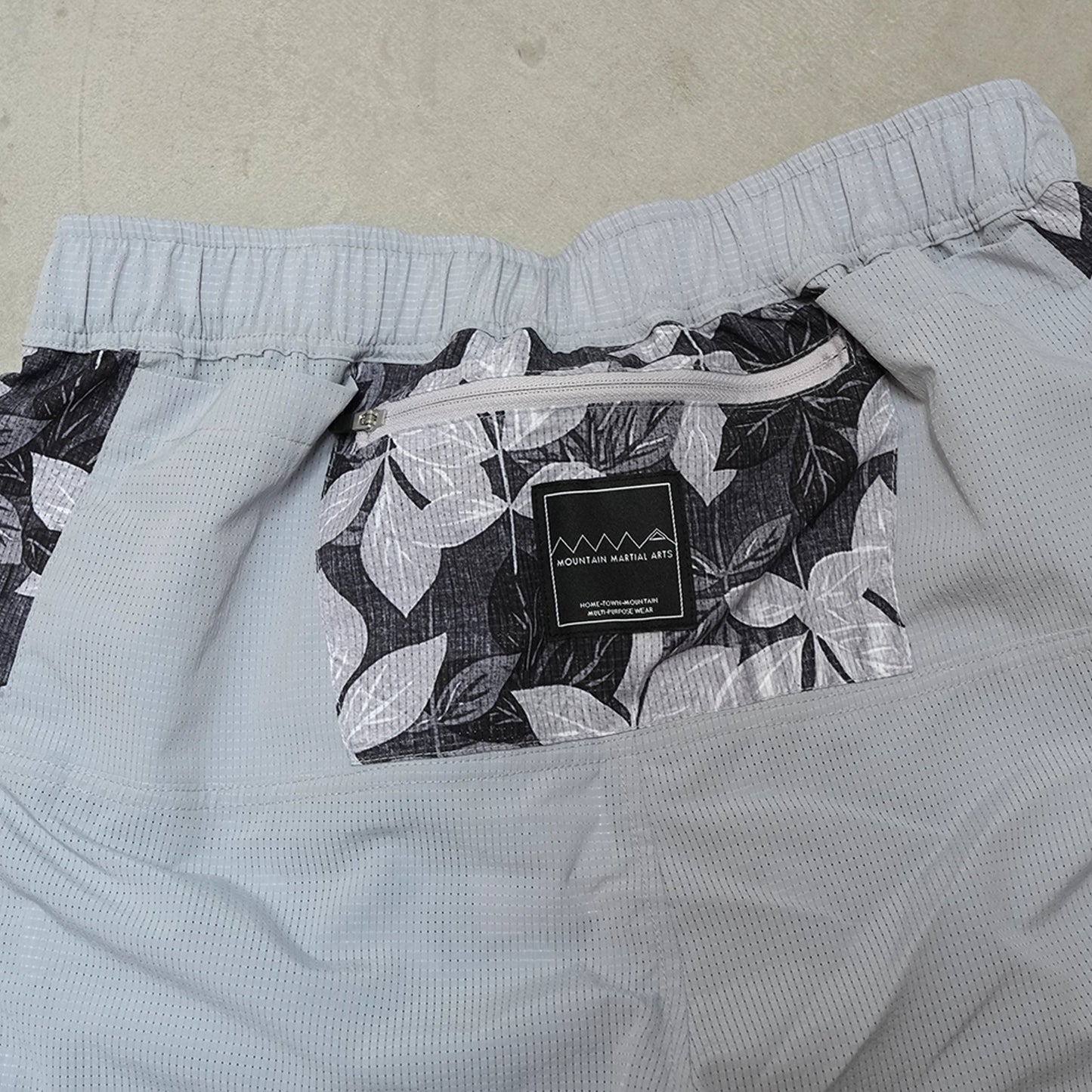 【Mountain Martial Arts】マウンテンマーシャルアーツ  unisex MMA Side Graphic Run Shorts “2Color”