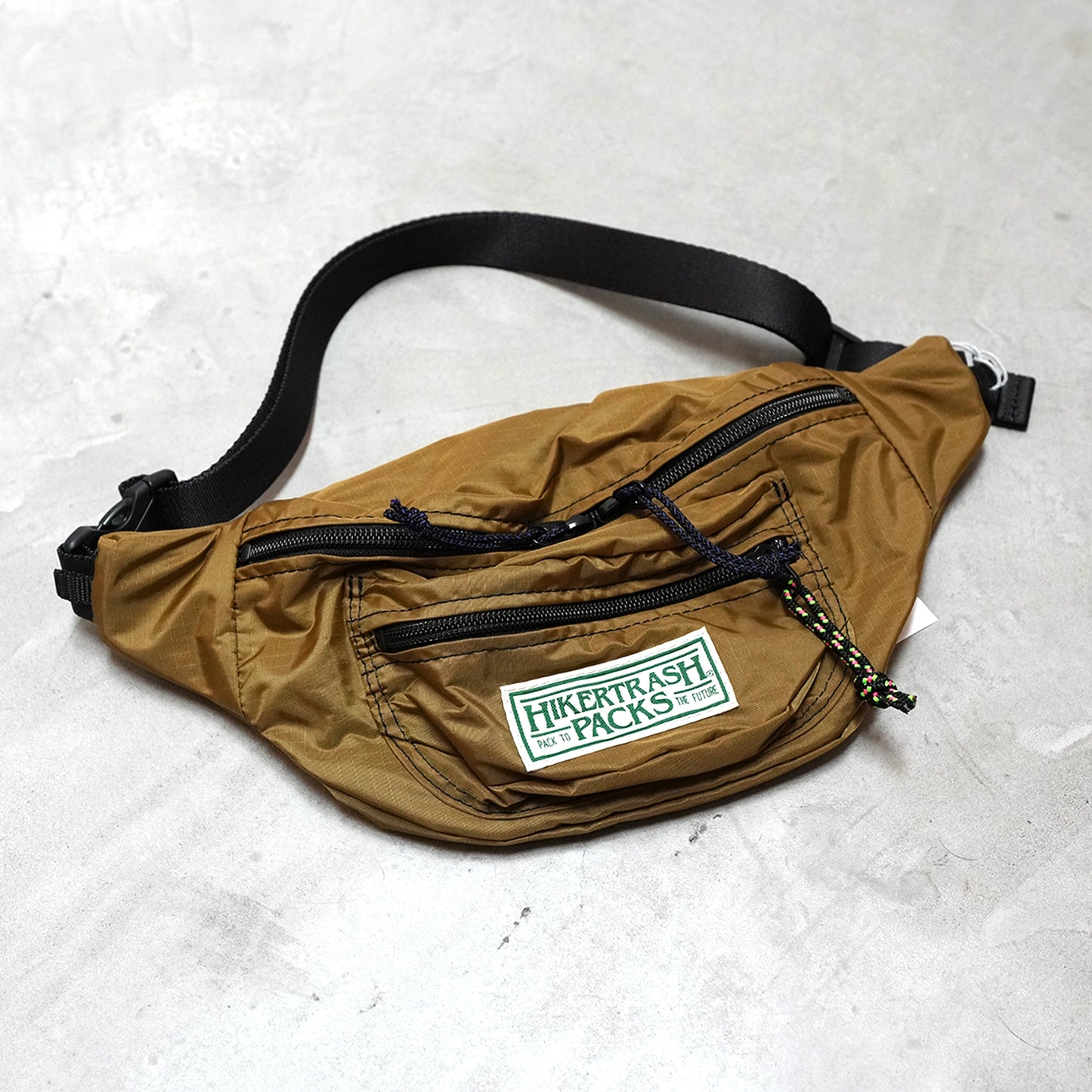 【HIKER TRASH】ハイカートラッシュ Pack To The Future "4Color"