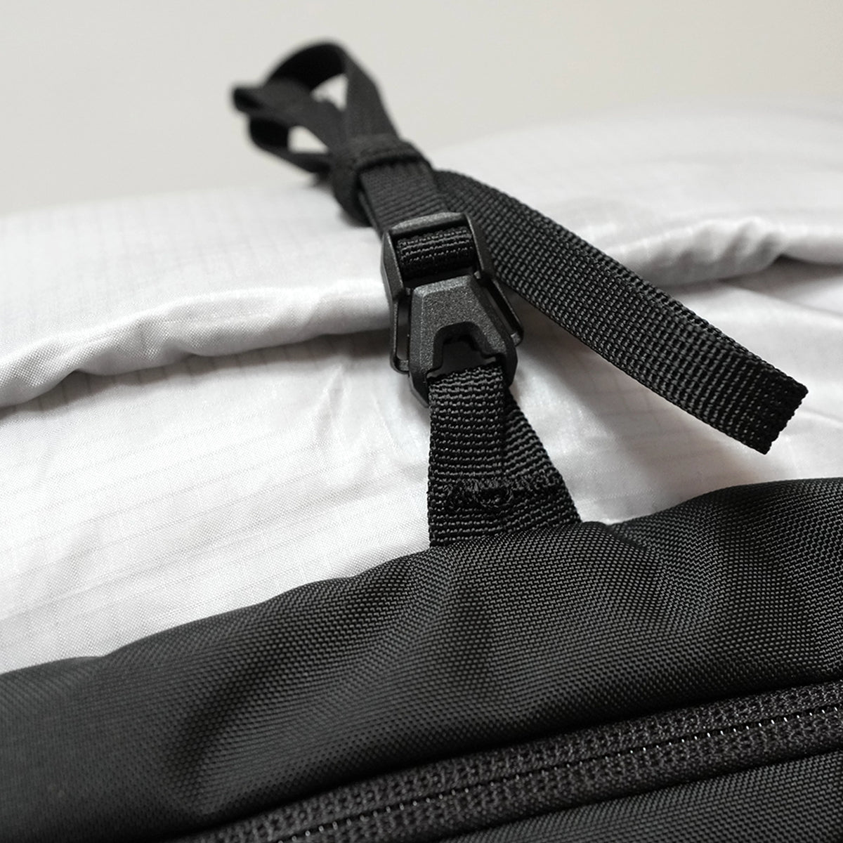 【Rab】ラブ Women's Syclon XP 38ND "Black×Dark Pewter"