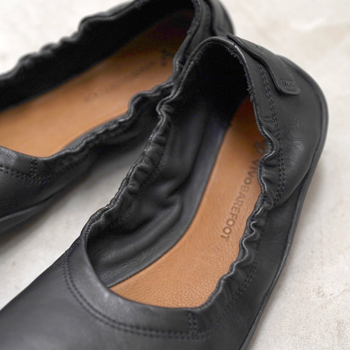 【VIVOBAREFOOT】ヴィヴォ ベアフット women's Asana Yin Ballerina Leather "Obsidian"