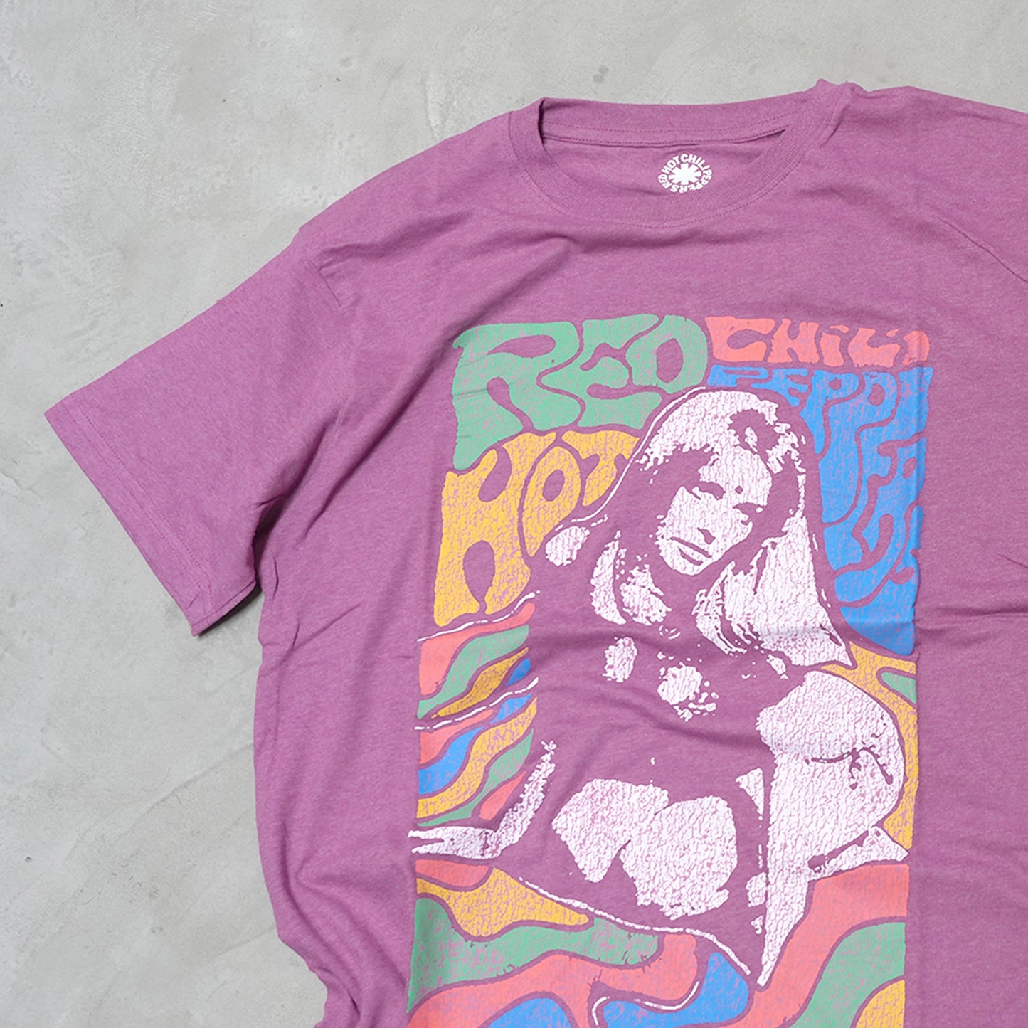 【MUSIC TEE】 R.H.C.P 'Kneelinng Girl' Tee "Pink" ※ネコポス可