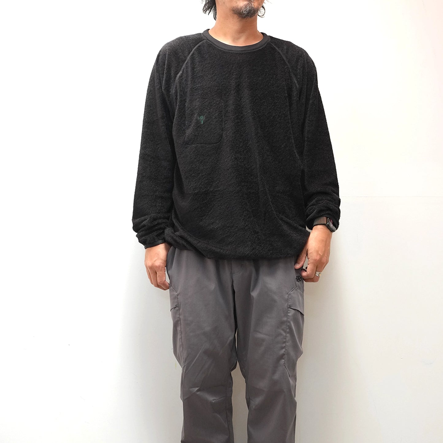【South2 West8】サウスツーウエストエイト men's Reversible L/S Crew Neck Shirt - Poly Tricot "2Color"