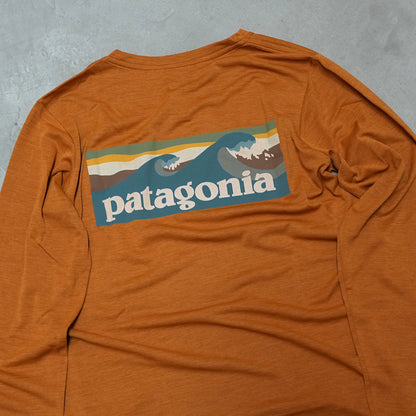 【patagonia】パタゴニア women's Long-Sleeved Capilene Cool Daily Shirt (Boardshort Logo) ※ネコポス可