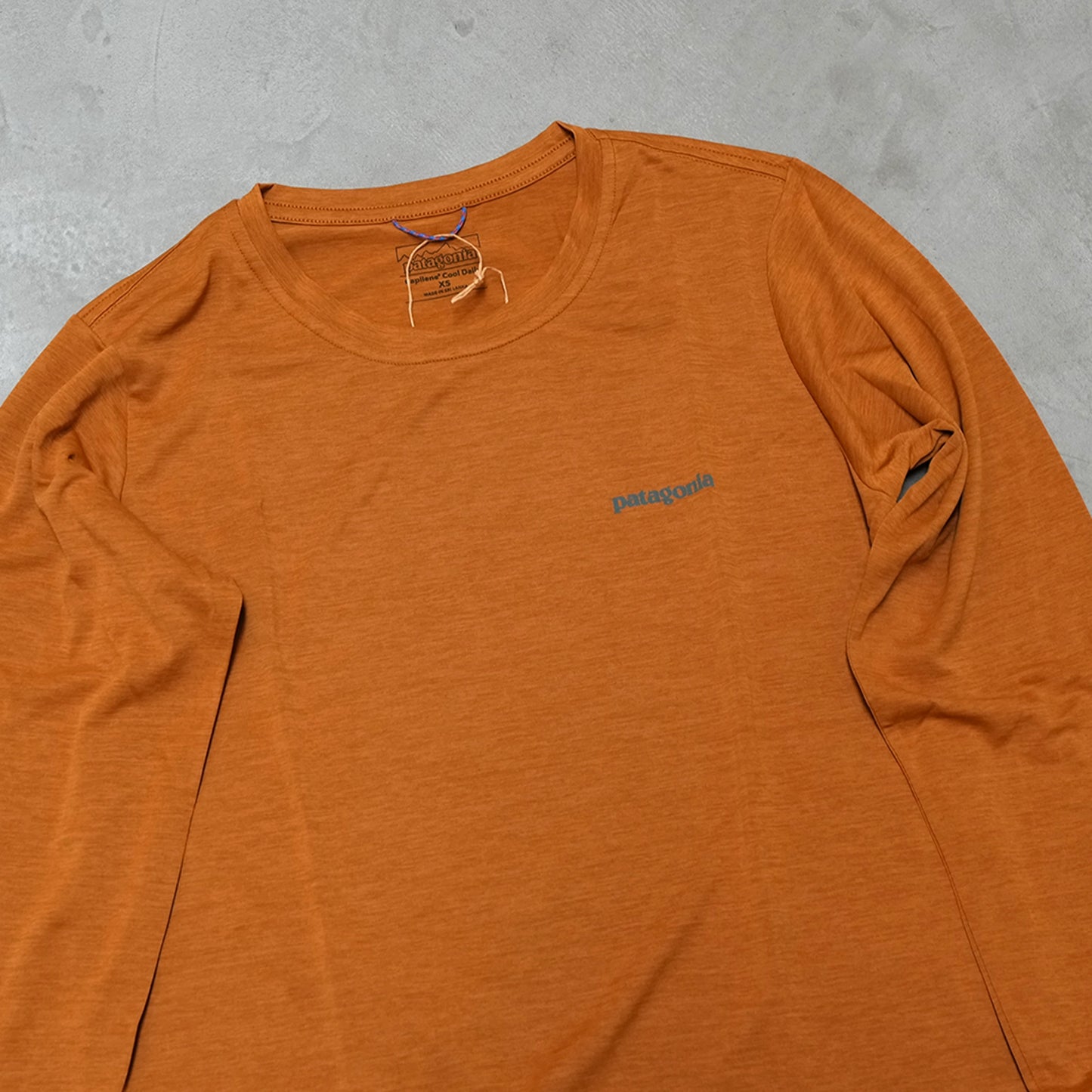 【patagonia】パタゴニア women's Long-Sleeved Capilene Cool Daily Shirt (Boardshort Logo) ※ネコポス可