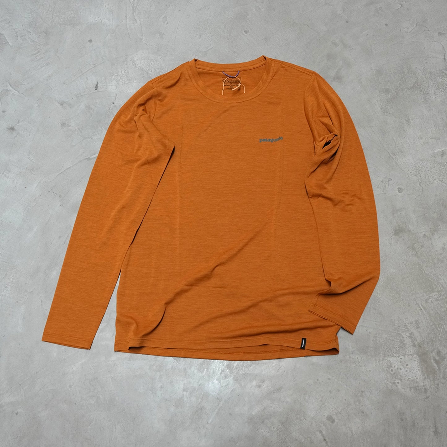【patagonia】パタゴニア women's Long-Sleeved Capilene Cool Daily Shirt (Boardshort Logo) ※ネコポス可