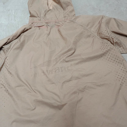 【and wander】アンドワンダー Altra × and wander ventilation wind jacket "2Color"