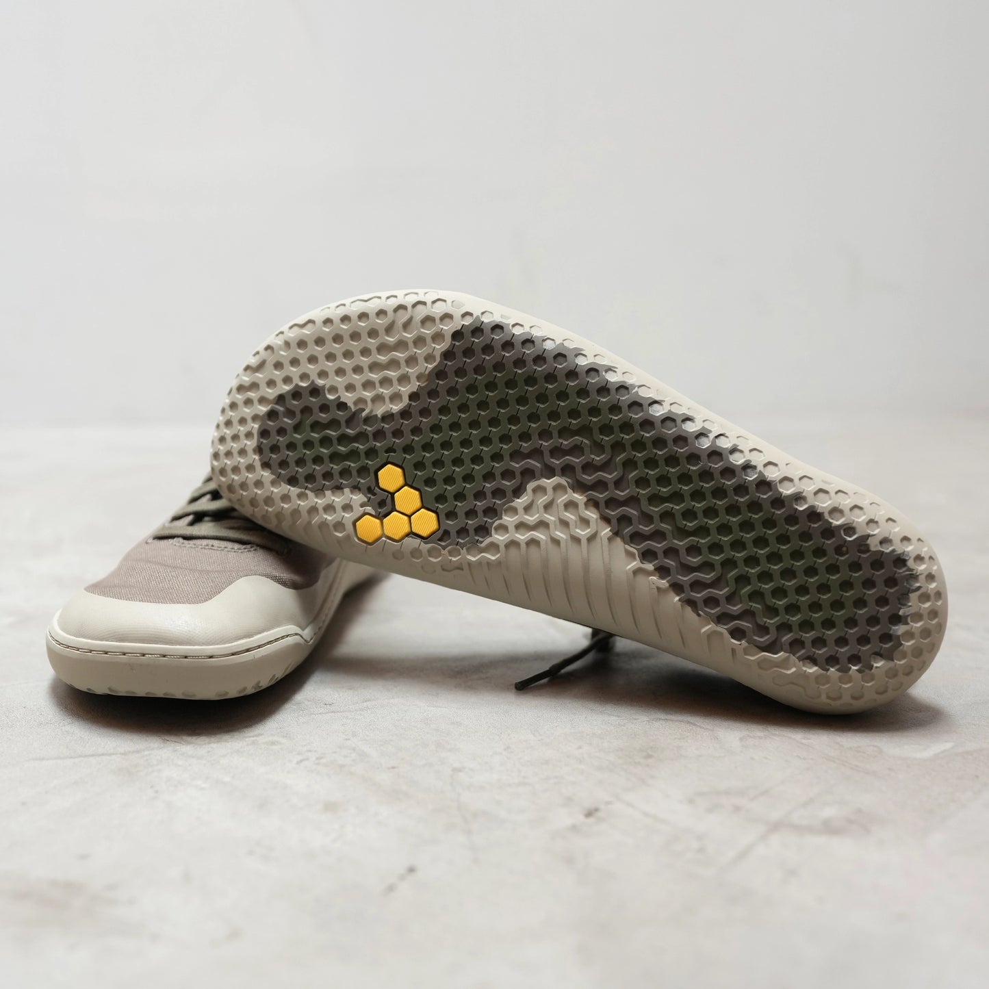 【VIVOBAREFOOT】ヴィヴォ ベアフット women's Gobi Dune Sneaker JJF "Shadow Green"