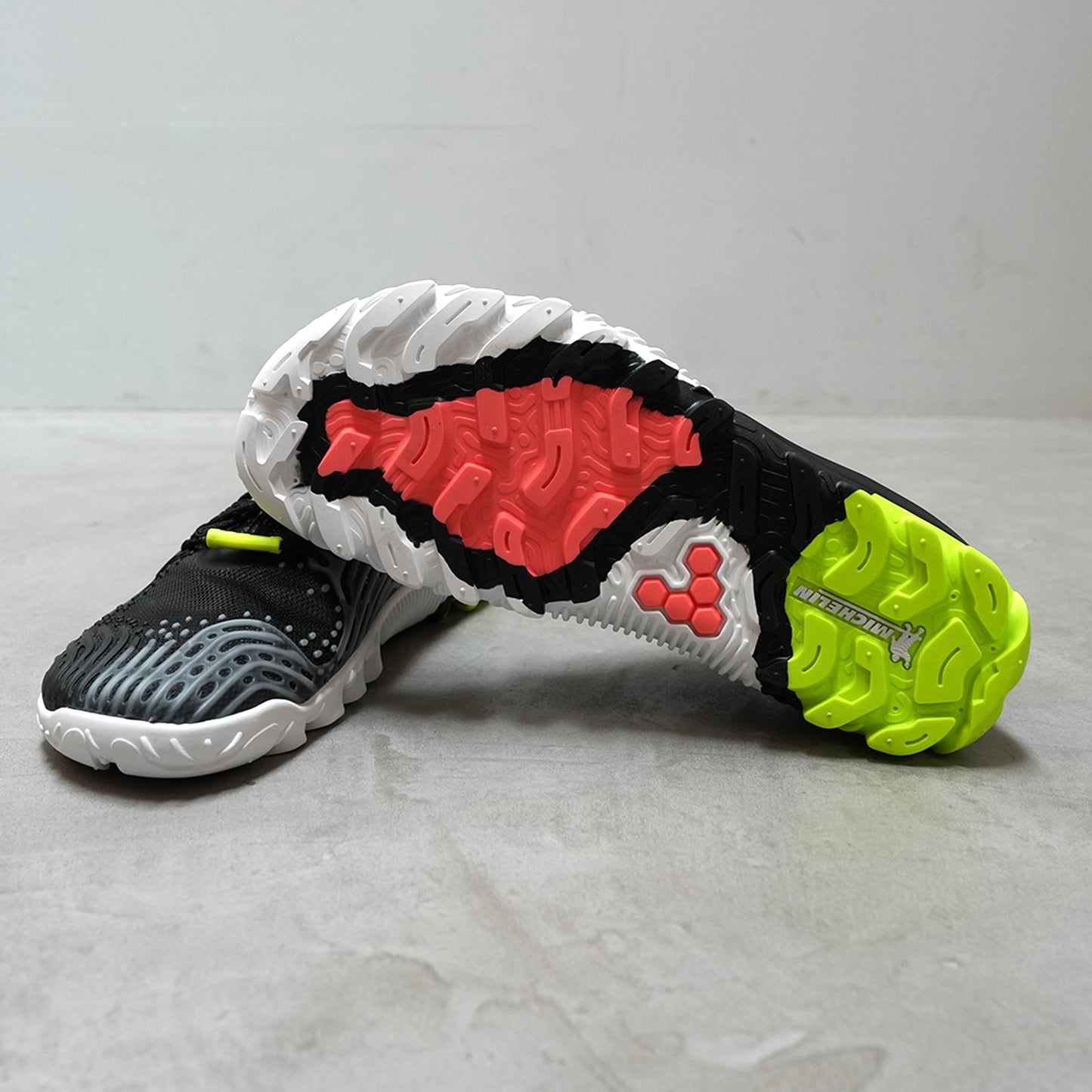 【VIVOBAREFOOT】ヴィヴォ ベアフット men's Hydra ESC "2Color"