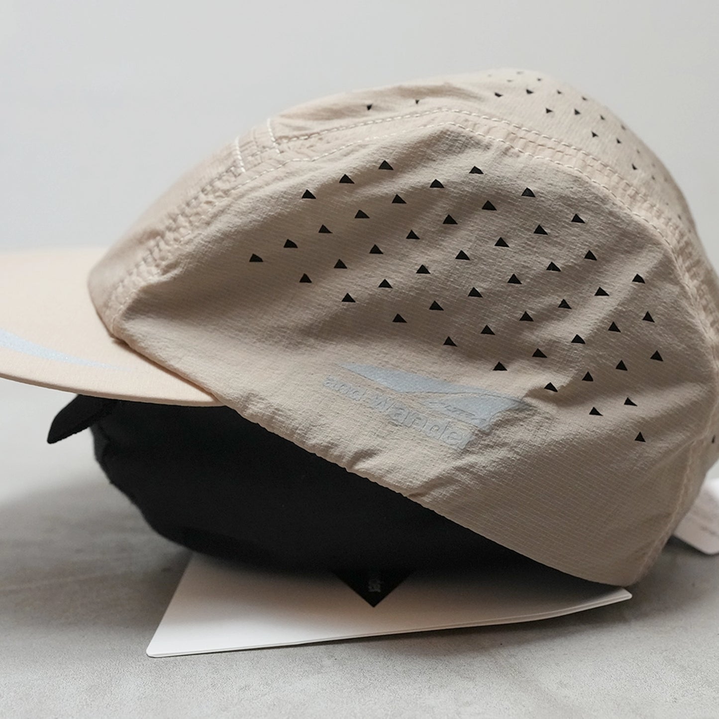 【and wander】アンドワンダー Altra × and wander ventilation cap "2Color" ※ネコポス可