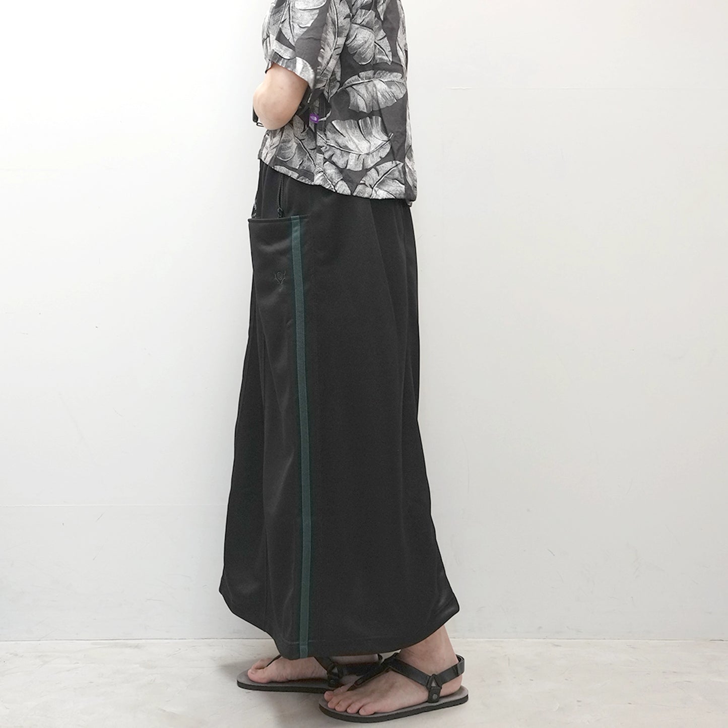 【South2 West8】サウスツーウエストエイト women's String C.S Skirt - Poly Smooth "2Color"