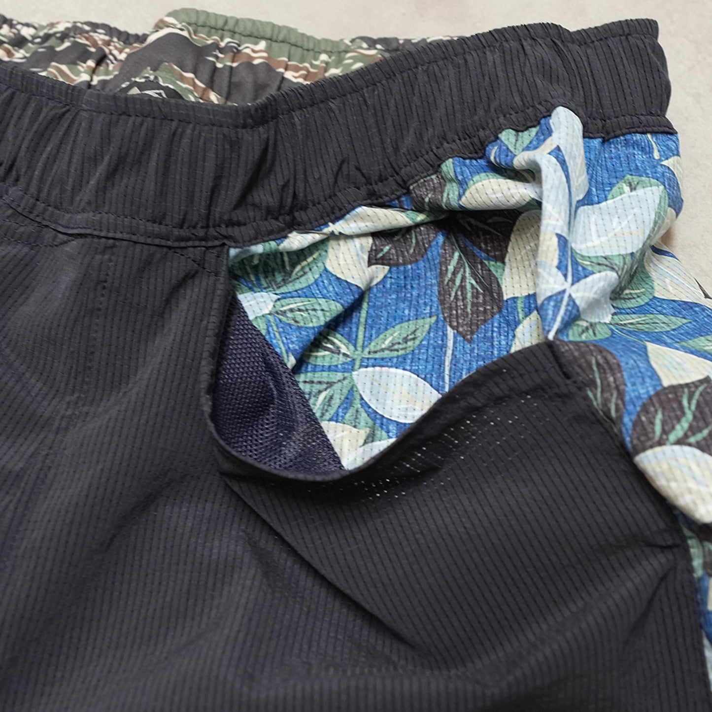 【Mountain Martial Arts】マウンテンマーシャルアーツ  unisex MMA Side Graphic Run Shorts “2Color”