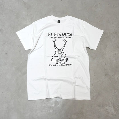 【DANIEL JOHNSTON】ダニエルジョンストン S/S Print Tee 'Hi How Are You? "White" ※ネコポス可