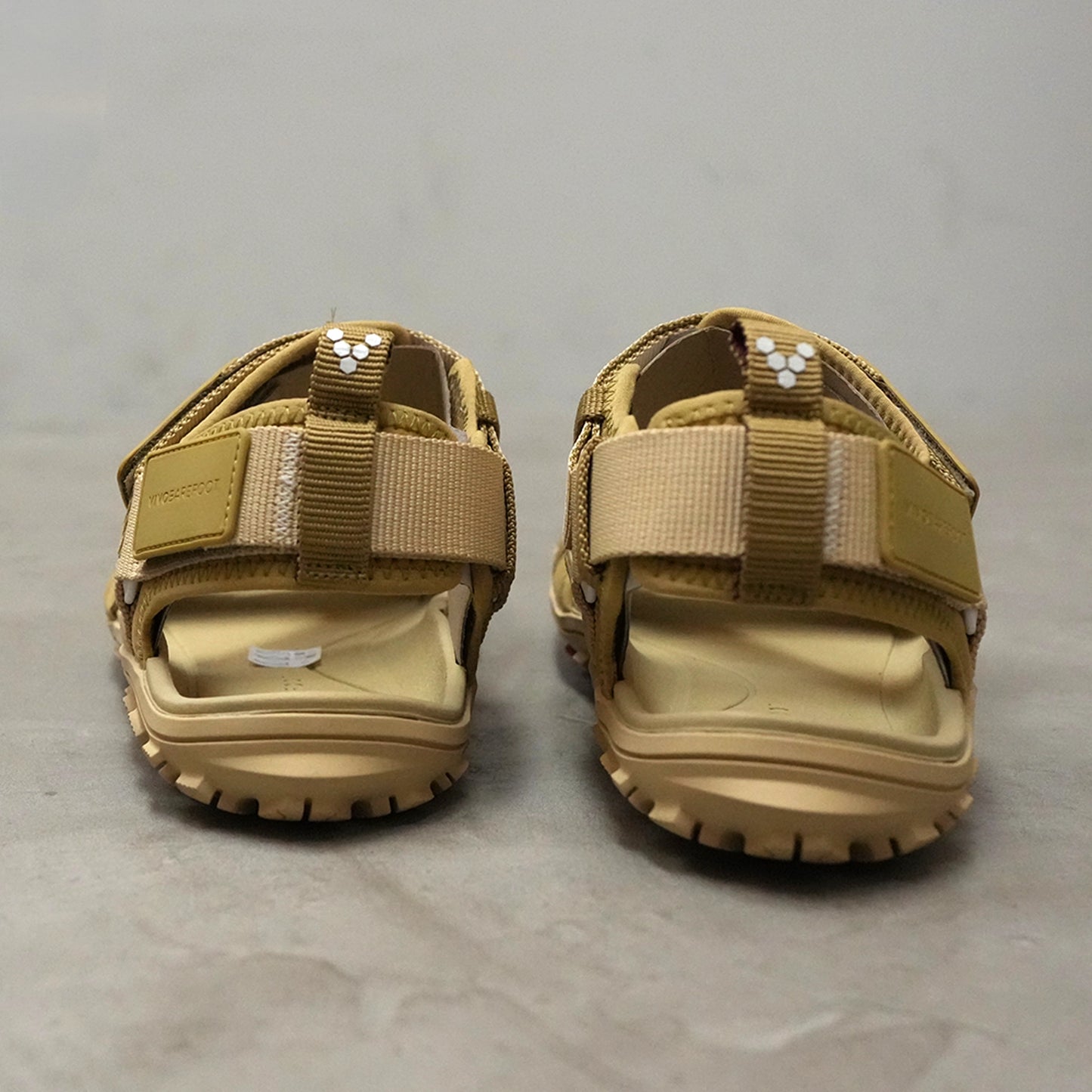 【VIVOBAREFOOT】ヴィヴォ ベアフット men's Tracker Ora Sandal "2Color"