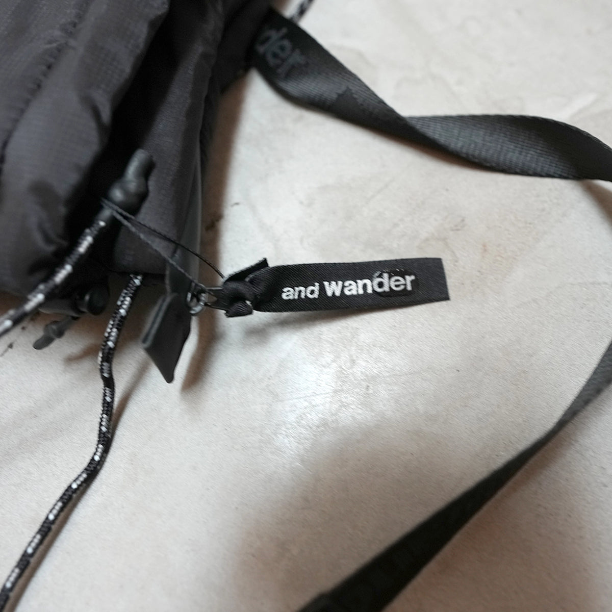 【and wander】アンドワンダー puffer mini ripstop sacoche "2Color" ※ネコポス可