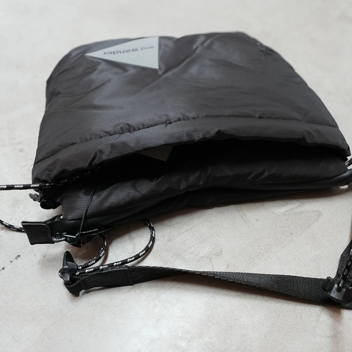 【and wander】アンドワンダー puffer mini ripstop sacoche "2Color" ※ネコポス可