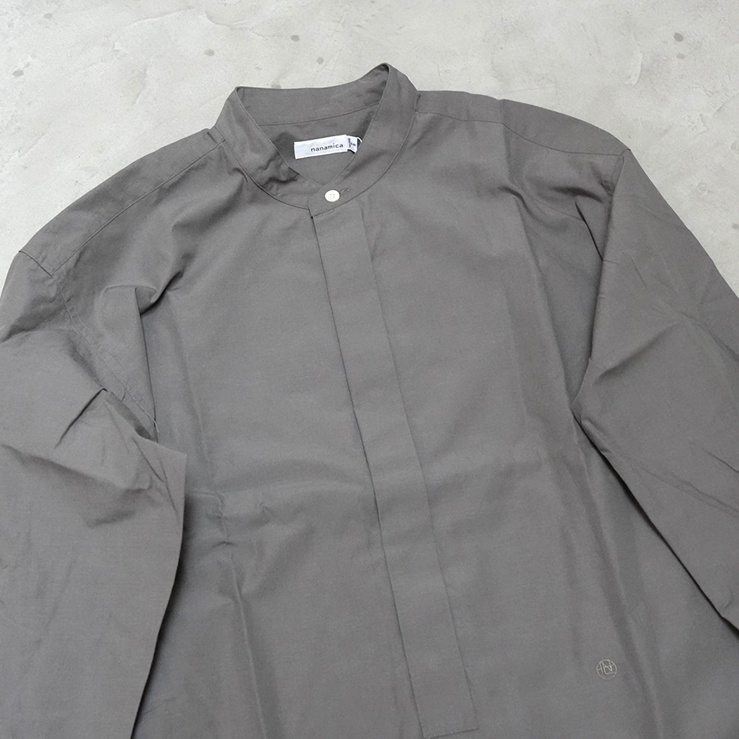 【nanamica】ナナミカ women's Band Collar Wind Shirt Dress "Charcoal"